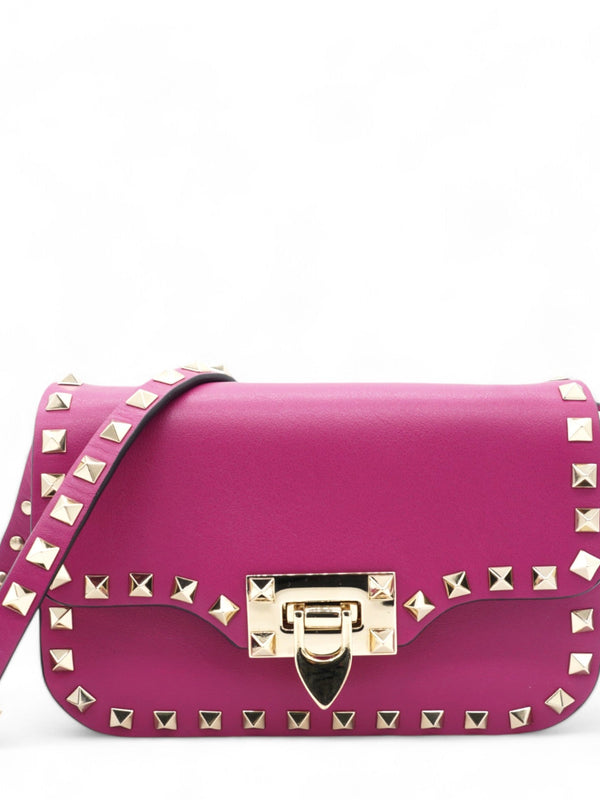 Vitello Rockstud Flap Saddle Crossbody Bag Fuxia Mini