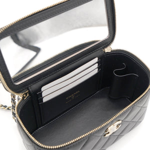 Lambskin Quilted Small Top Handle Vanity Case With Chain Black