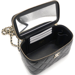Lambskin Quilted Small Top Handle Vanity Case With Chain Black