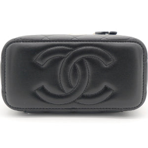 Lambskin Quilted Small Top Handle Vanity Case With Chain Black