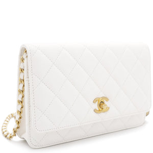 Lambskin Quilted CC Pearl Crush Wallet on Chain White