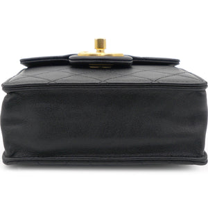 Vertical Pearls Clutch with Chic Pearl Chain In Black and Gold Hardware GHW