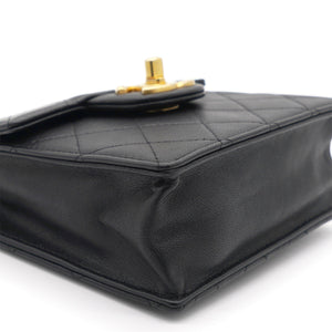 Vertical Pearls Clutch with Chic Pearl Chain In Black and Gold Hardware GHW