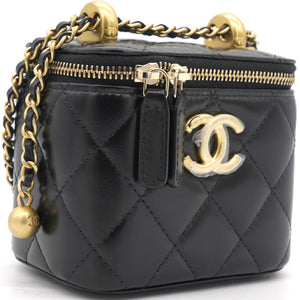 Calfskin Quilted Mini Perfect Fit Vanity Case With Chain Black