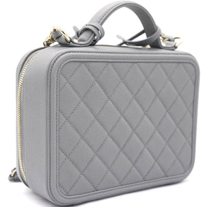 Caviar Quilted Medium CC Filigree Vanity Case Grey