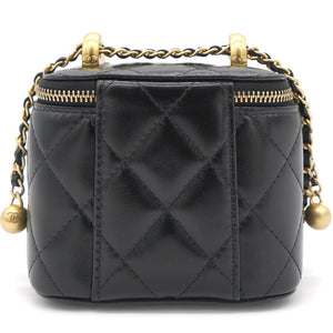 Calfskin Quilted Mini Perfect Fit Vanity Case With Chain Black