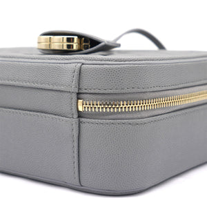 Caviar Quilted Medium CC Filigree Vanity Case Grey