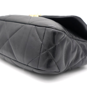 19 Small Flap Black Bag