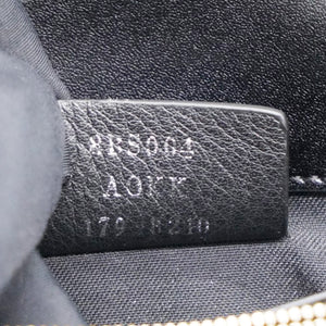 Vitello Cruise F is Fendi Wallet on Chain Black