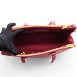 Saffiano Galleria Double Zip Tote Geranio