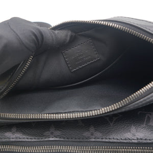 Trio Messenger Bag