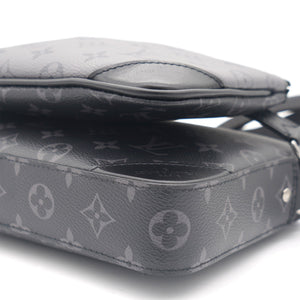 Trio Messenger Bag