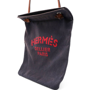 Aline Grooming Bag