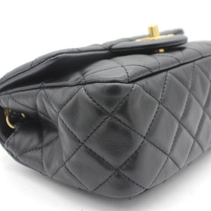 Lambskin Quilted Mini CC Pearl Crush Square Flap Black