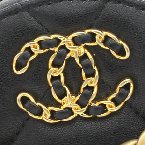 Lambskin Quilted 19 Round Clutch With Chain Black