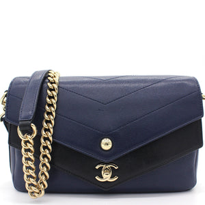 CC Envelope Flap Crossbody Chevron Calfskin Small Navy Black