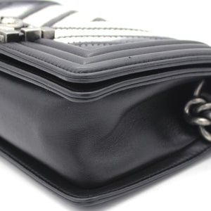 Lizard Chevron Small Boy Flap Black White