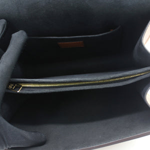 Dauphine Medium