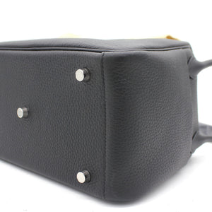 Noir Taurillon Clemence Leather Palladium Hardware Lindy 26 Bag