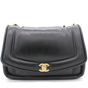 Medium Vintage Puffy Flap Bag in Black Lambskin