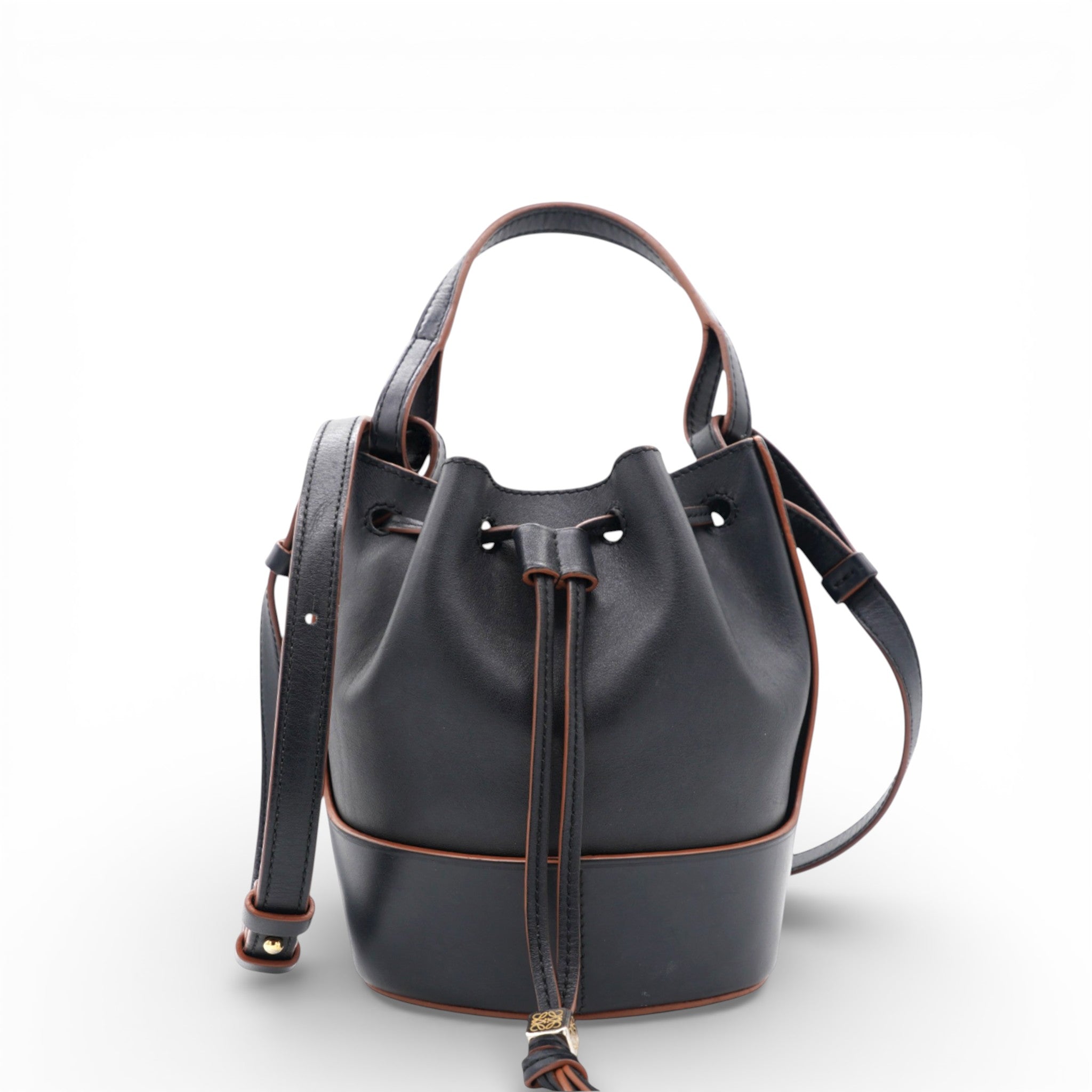 Anagram Balloon Leather Shoulder Bag Black