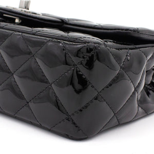Classic Flap Mini Patent Leather Black
