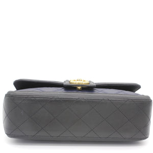 Lambskin Quilted Medium Elegant CC Flap Navy Black