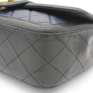 Lambskin Quilted Medium Elegant CC Flap Navy Black