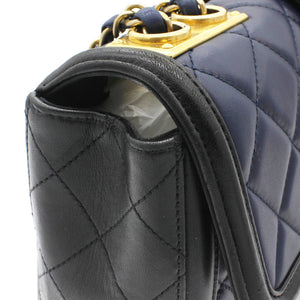 Lambskin Quilted Medium Elegant CC Flap Navy Black