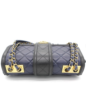 Lambskin Quilted Medium Elegant CC Flap Navy Black