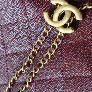 25 Quilted Leather Drawstring Handbag