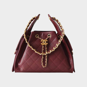 25 Quilted Leather Drawstring Handbag