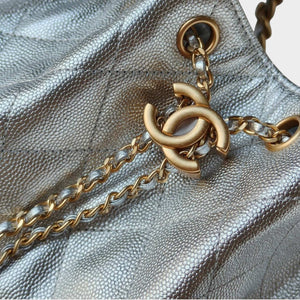 25 Quilted Leather Drawstring Handbag