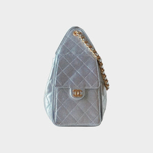 25 Quilted Leather Drawstring Handbag